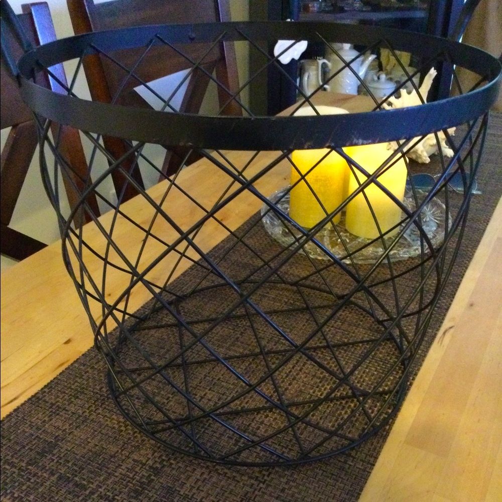 Rustic Metal Basket 12”w x 14”w